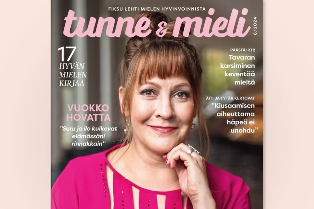 Tunne ja mieli -lehtijuttu, jossa tarinansa kertovat taiteilija Minna Pietarinen ja hänen tyttärensä.
